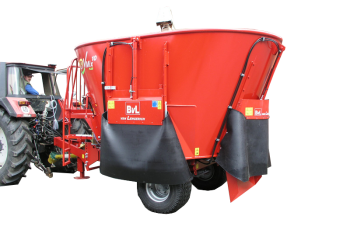 Кормосмесители с внешней загрузкой